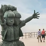 In Belgium With Stunning Sea View Apartment *