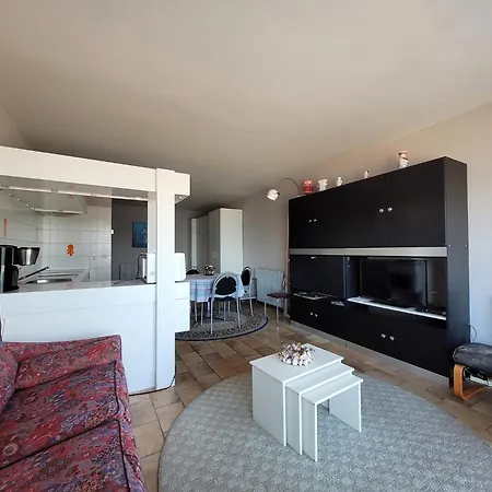 Apartment With Sea View In Middelkerke
