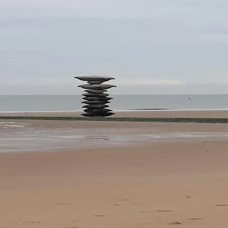 In Belgium With Stunning Sea View アパート
