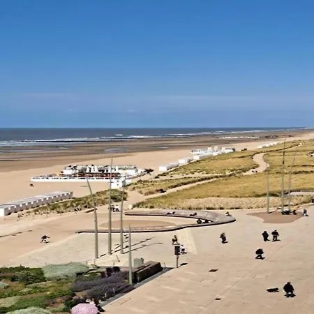 In Belgium With Stunning Sea View ミデルケルケ